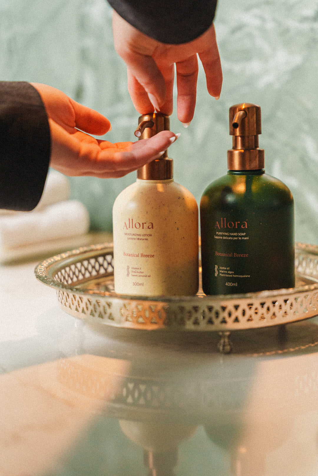 Allora - Moisturizing Hand & Body Lotion 300 ml, Rose Gold Edition
